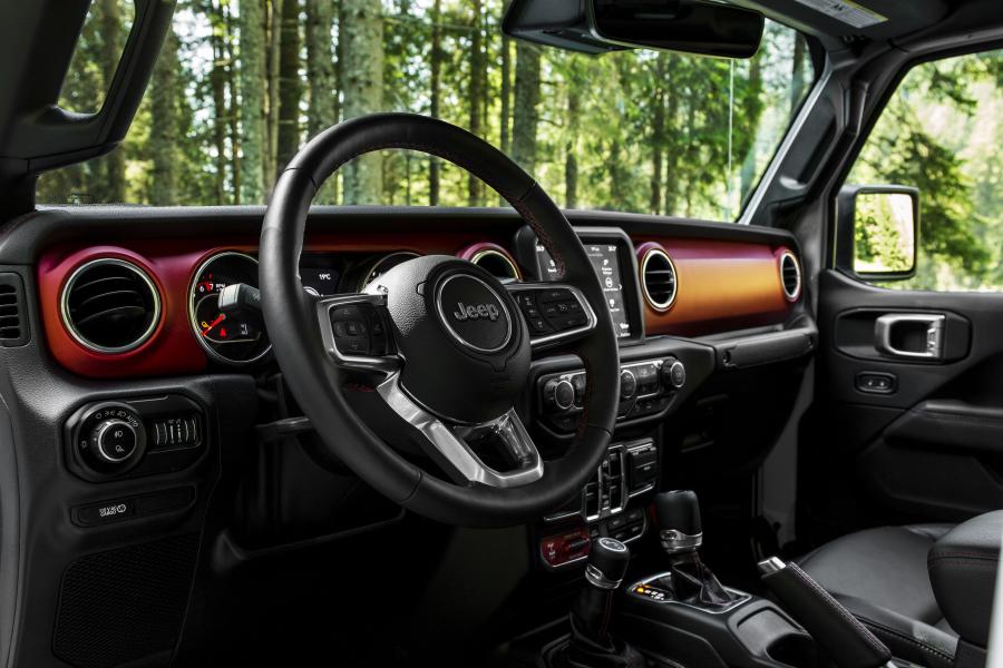 Торпедо Jeep Gladiator Rubicon (JT) 2019 года  (EU) (фото 23 из 40)